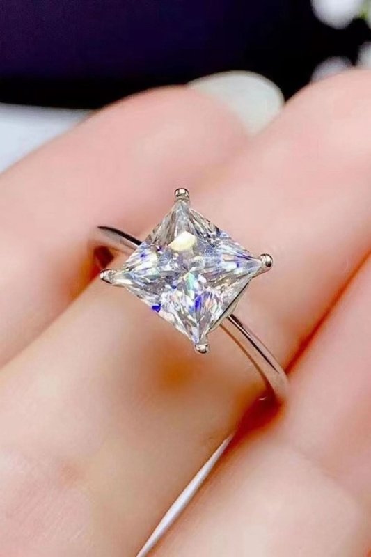 5 Carat Moissanite Solitaire Ring - ShalayeFashion