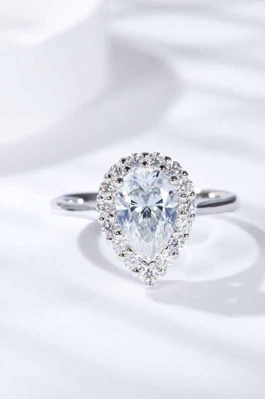 1.5 Carat Moissanite Teardrop Ring - ShalayeFashion