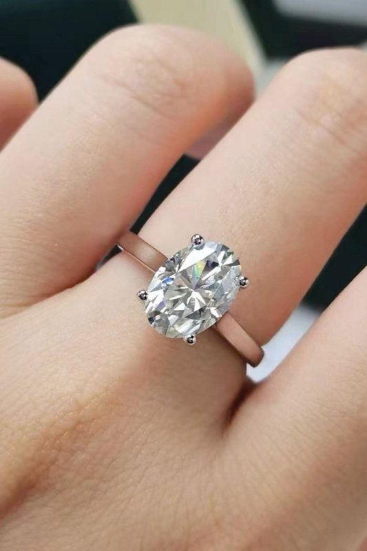 2.5 Carat Moissanite Solitaire Ring - ShalayeFashion