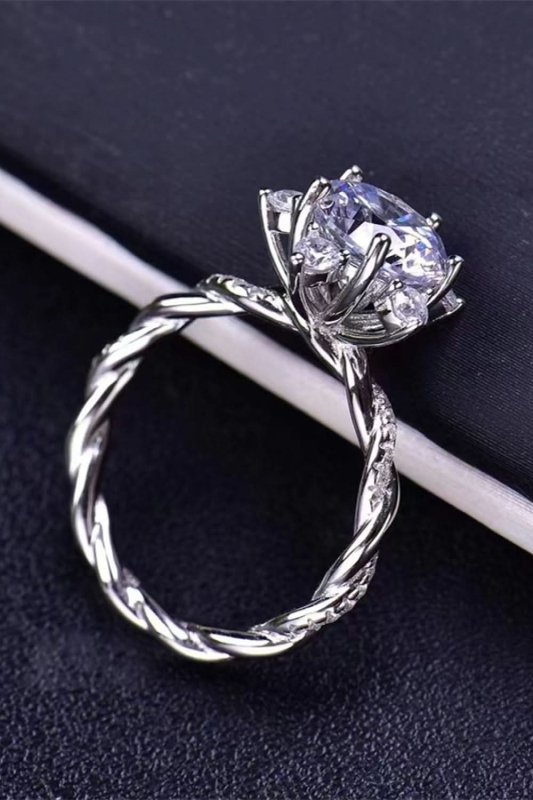 3 Carat Moissanite Twisted Ring - ShalayeFashion