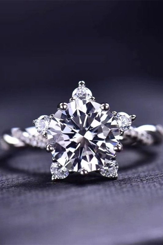 3 Carat Moissanite Twisted Ring - ShalayeFashion
