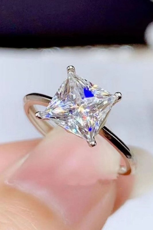5 Carat Moissanite Solitaire Ring - ShalayeFashion