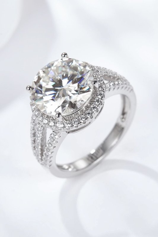 5 Carat Moissanite Split Shank Ring - ShalayeFashion