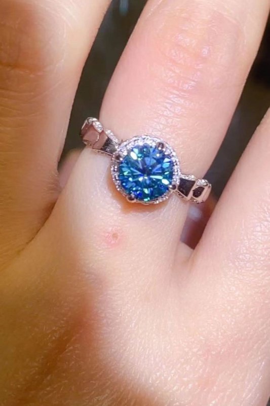 925 Sterling Silver 1 Carat Moissanite Cluster Ring - ShalayeFashion
