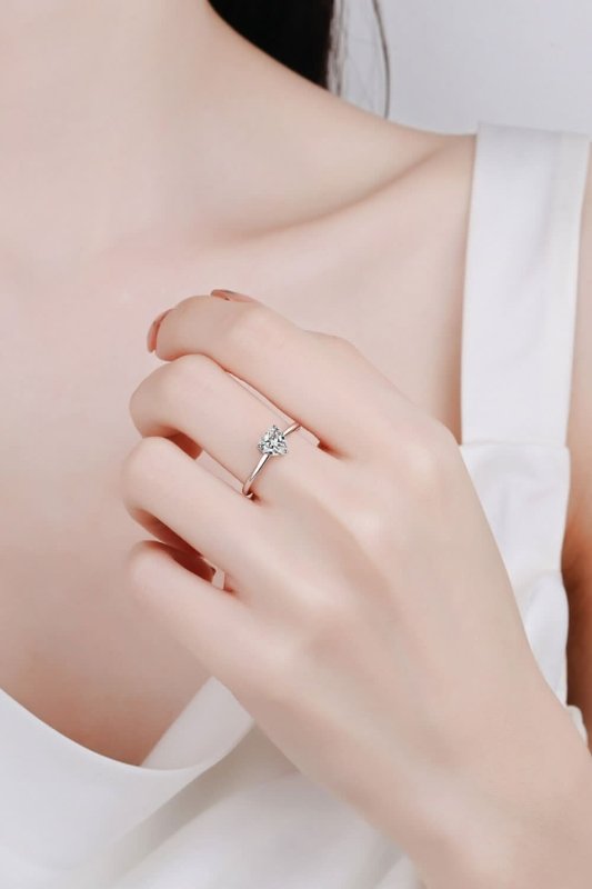 925 Sterling Silver Heart - Shaped Moissanite Solitaire Ring - ShalayeFashion