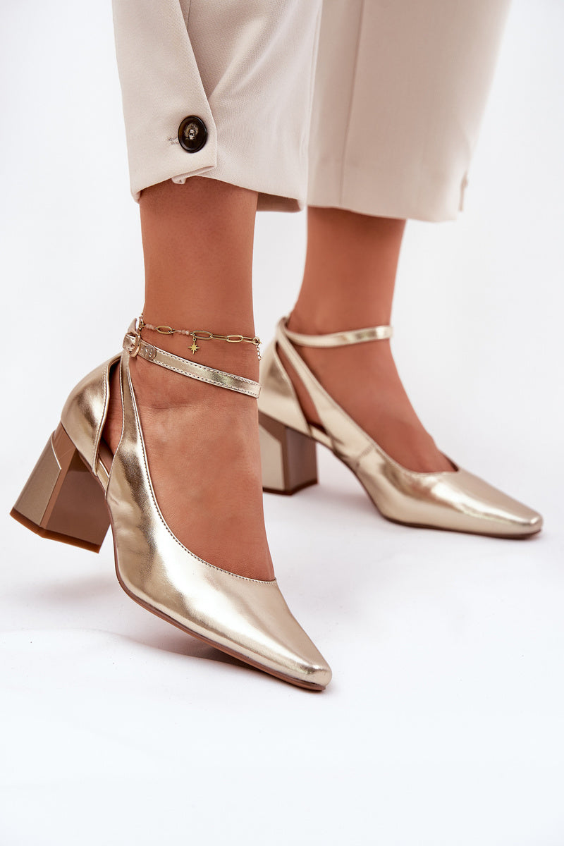 Women's Natural Leather Block Heel Buckle