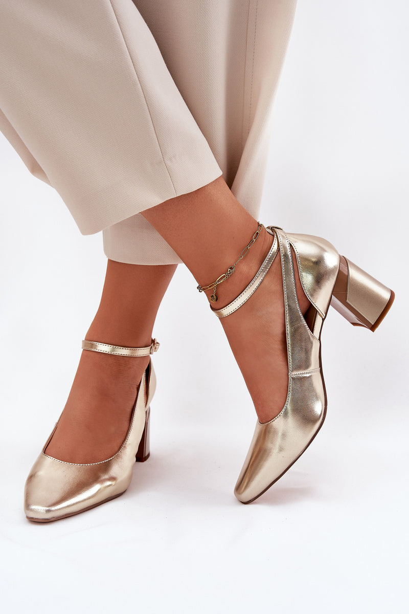 Women's Natural Leather Block Heel Buckle