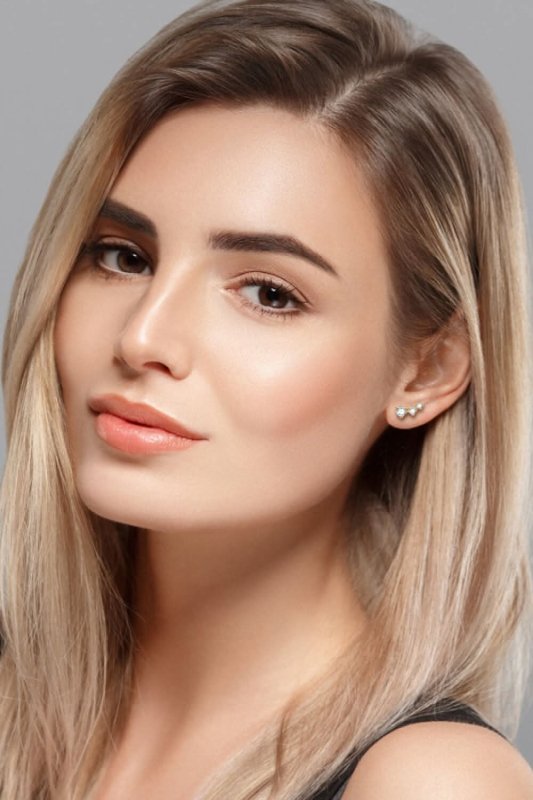 Adored Your Way Moissanite Stud Earrings - ShalayeFashion