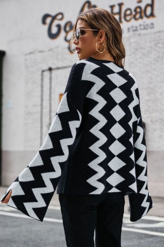 Angel Wings Geometric Slit Flare Sleeve Round Neck Sweater - ShalayeFashion