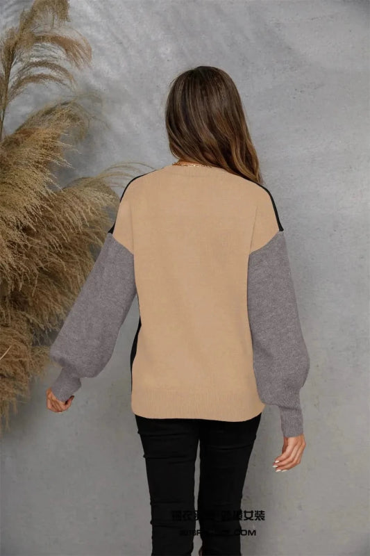 Angel Wings Round Neck Buttoned Knit Top - ShalayeFashion
