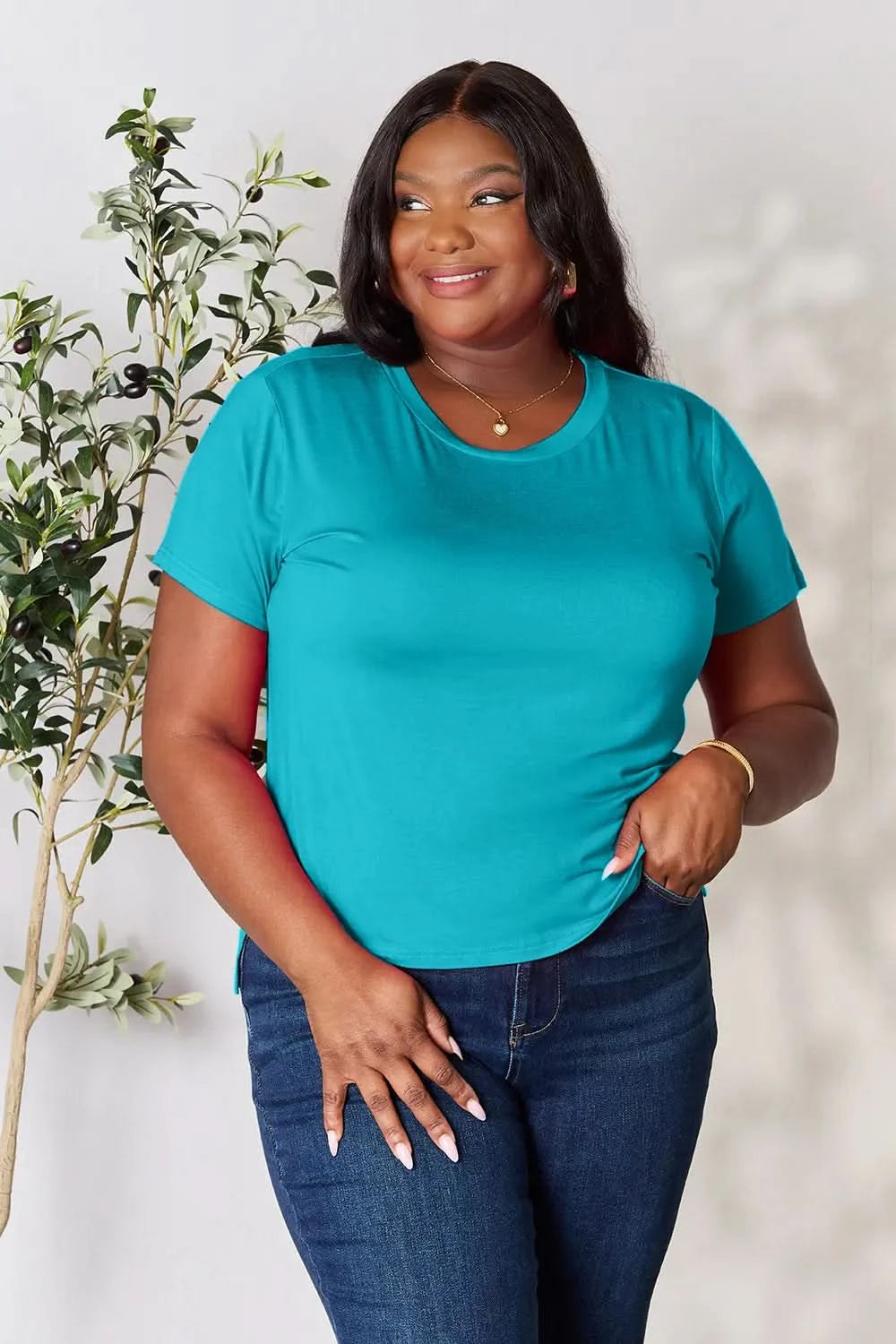 Basic Bae Full Size Round Neck Short Sleeve T-Shirt Plus Size - ShalayeFashion