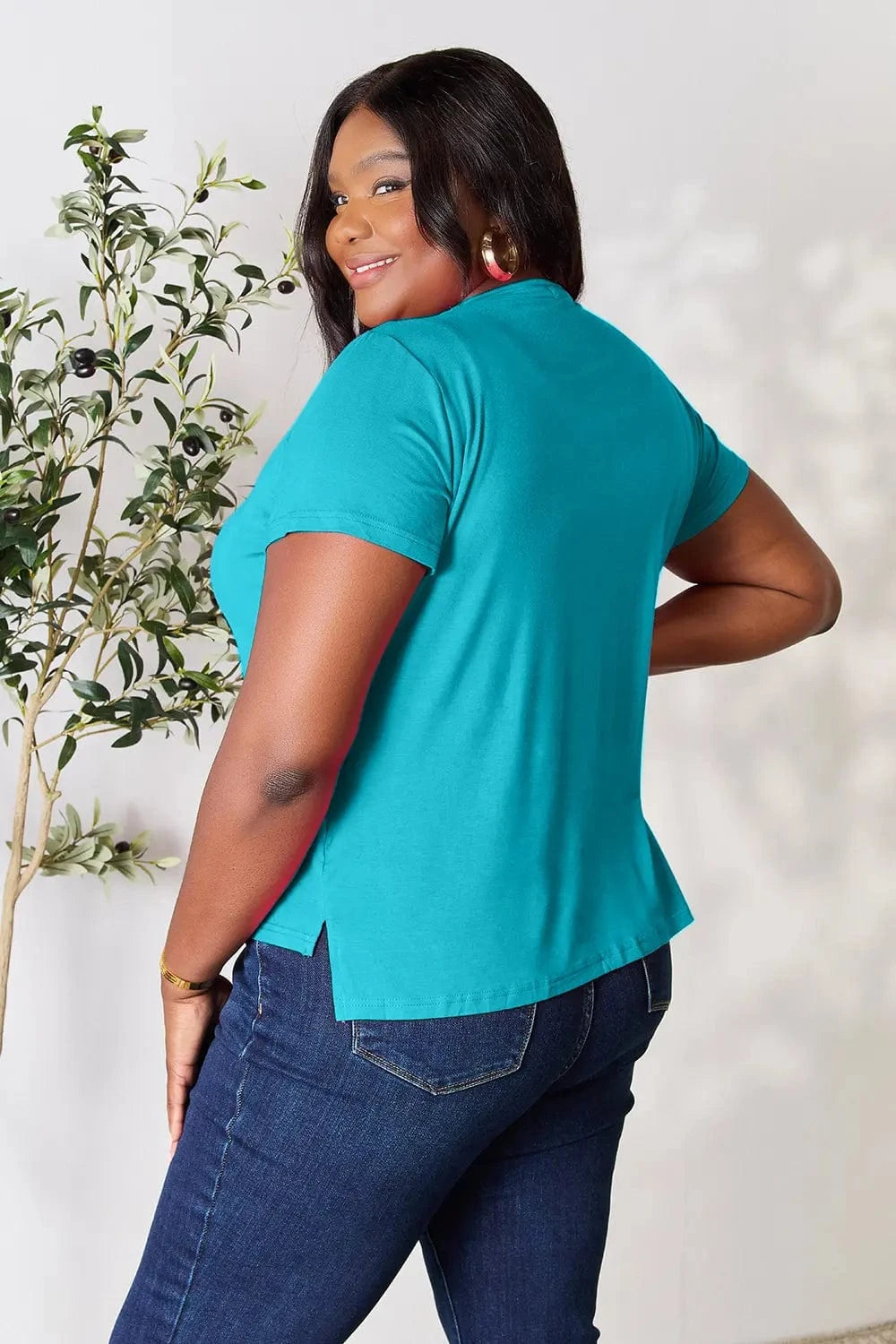 Basic Bae Full Size Round Neck Short Sleeve T-Shirt Plus Size - ShalayeFashion