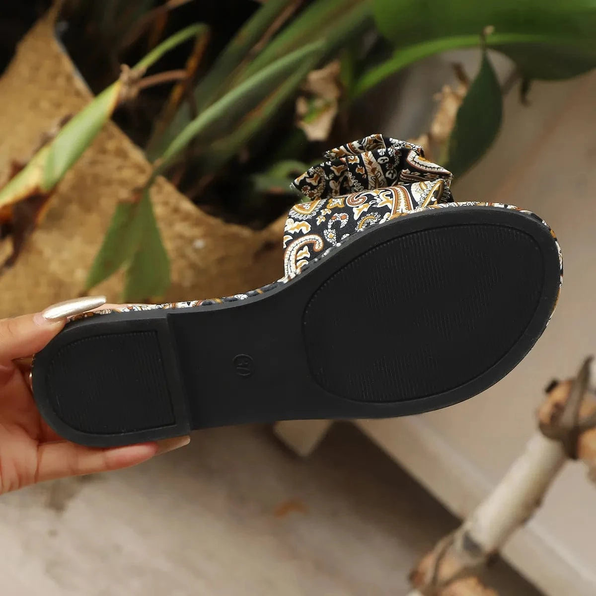 Bow Printed Open Toe Flats Sandals - ShalayeFashion