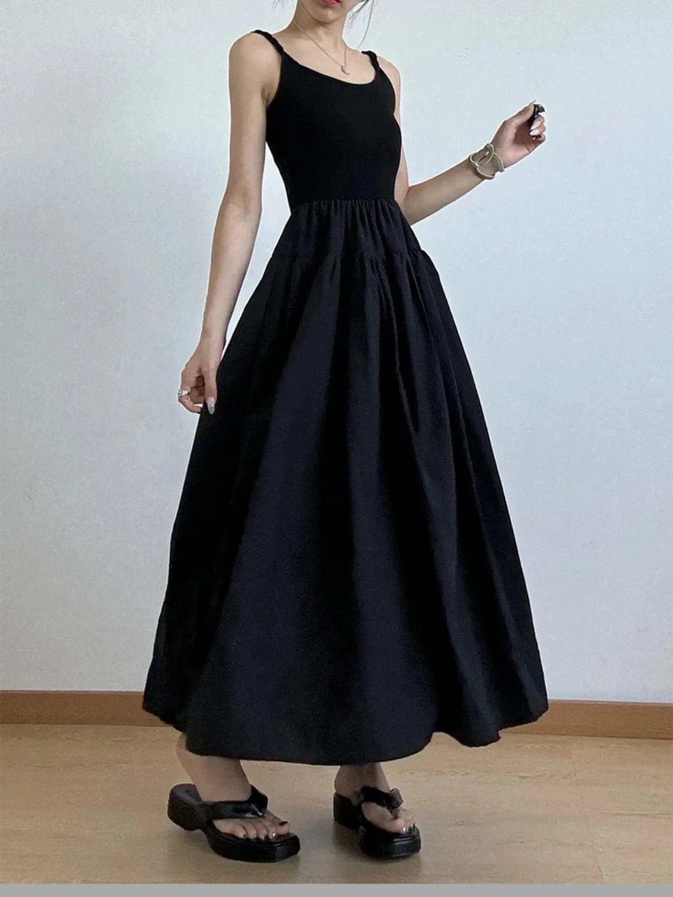 Casual Scoop Neck Cami Dress - ShalayeFashion