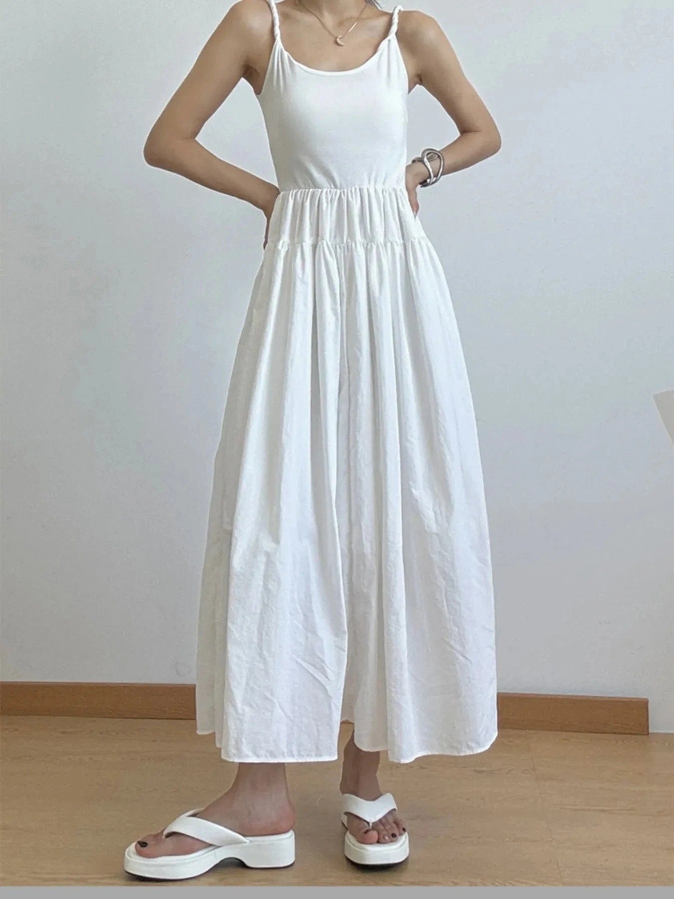 Casual Scoop Neck Cami Dress - ShalayeFashion