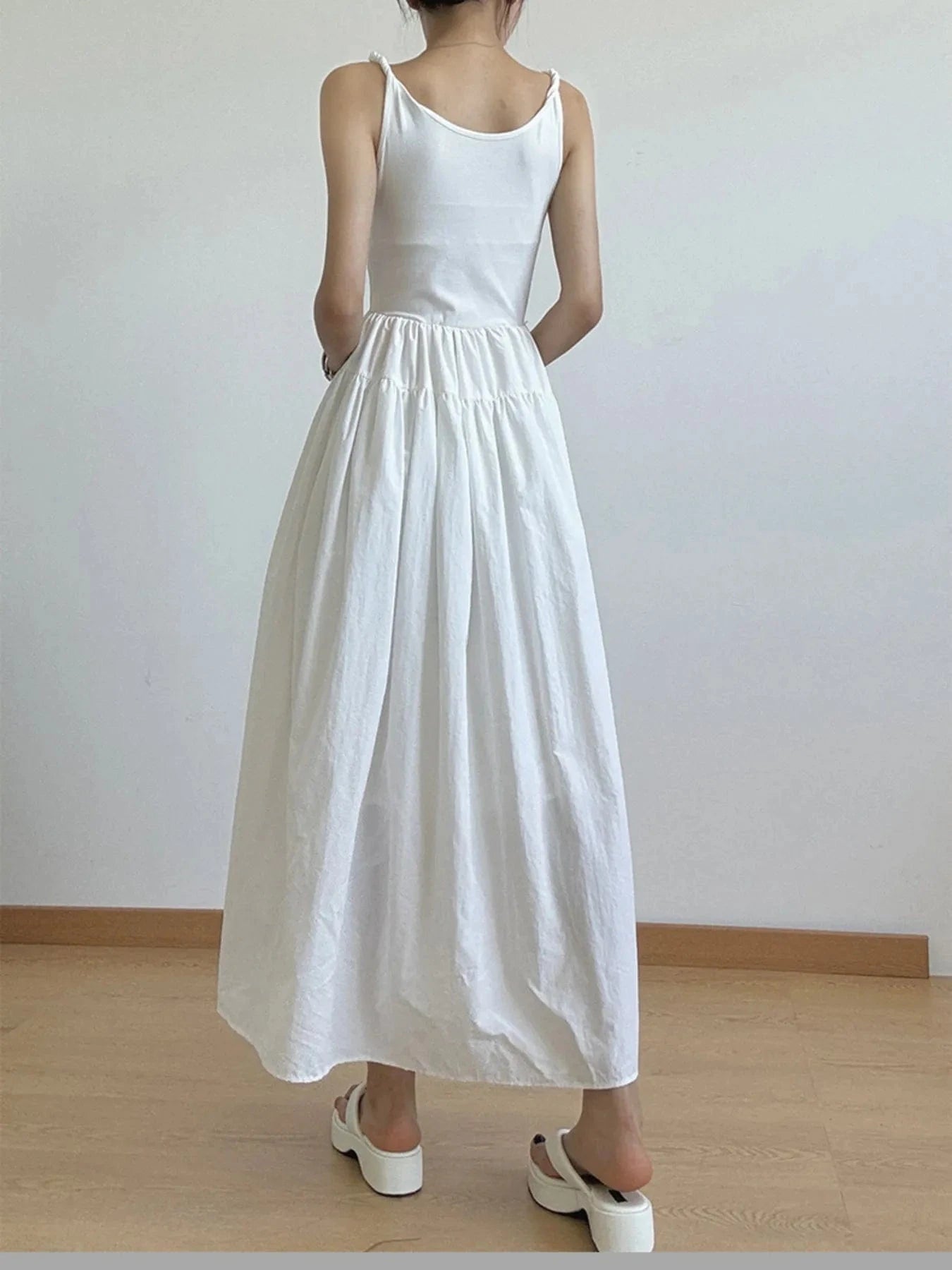 Casual Scoop Neck Cami Dress - ShalayeFashion