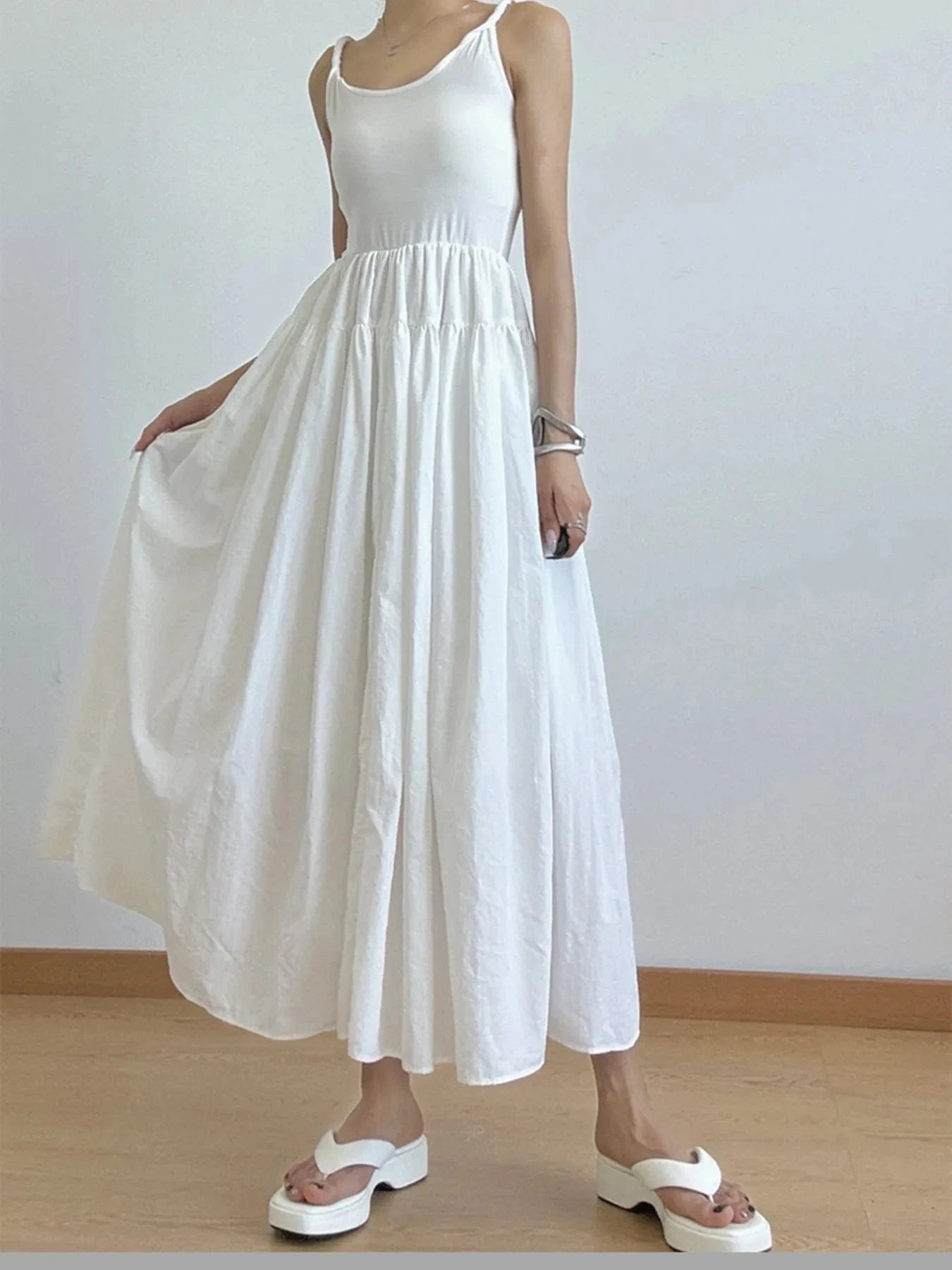Casual Scoop Neck Cami Dress - ShalayeFashion