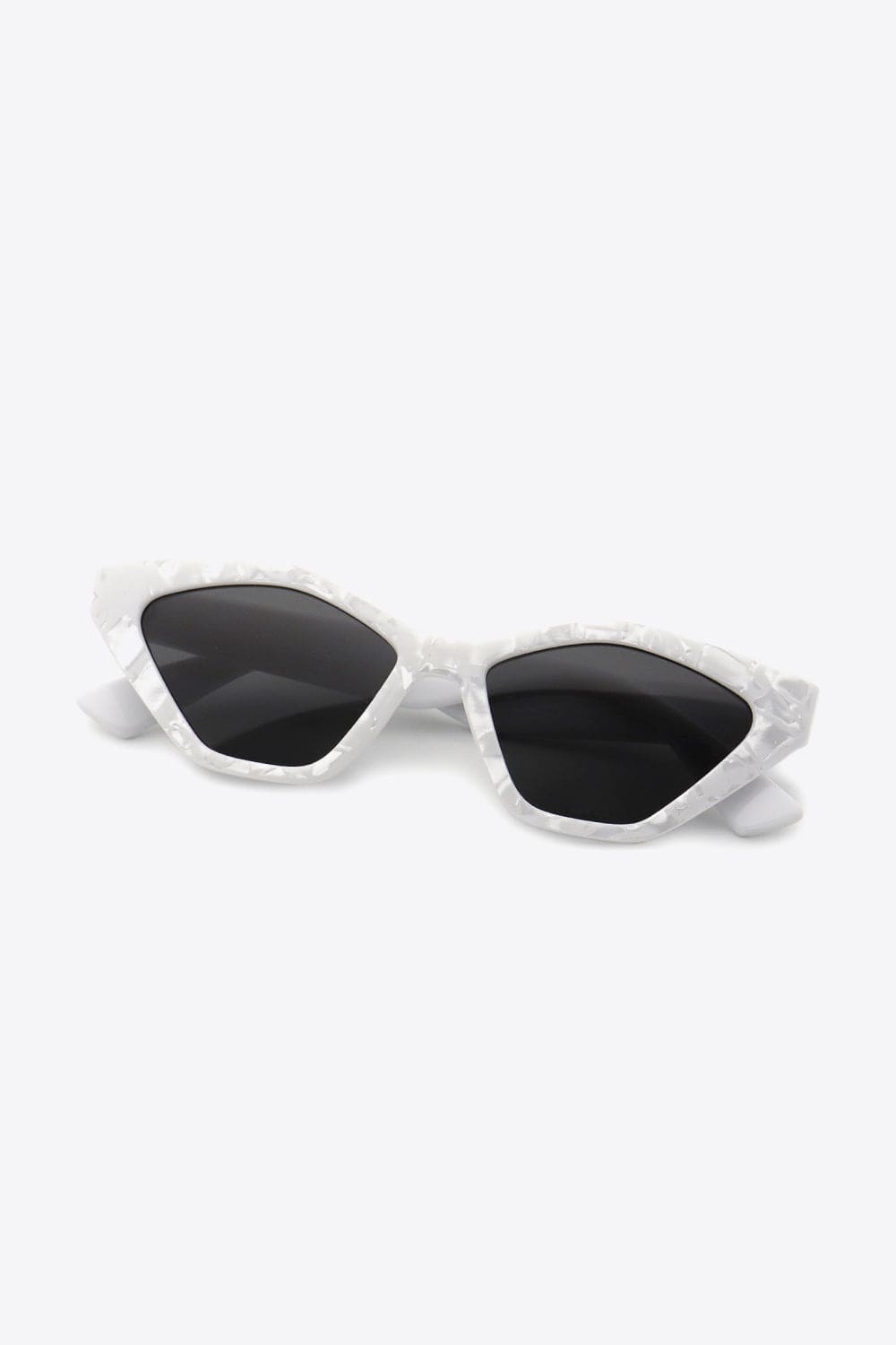 Cat Eye Polycarbonate Sunglasses - ShalayeFashion