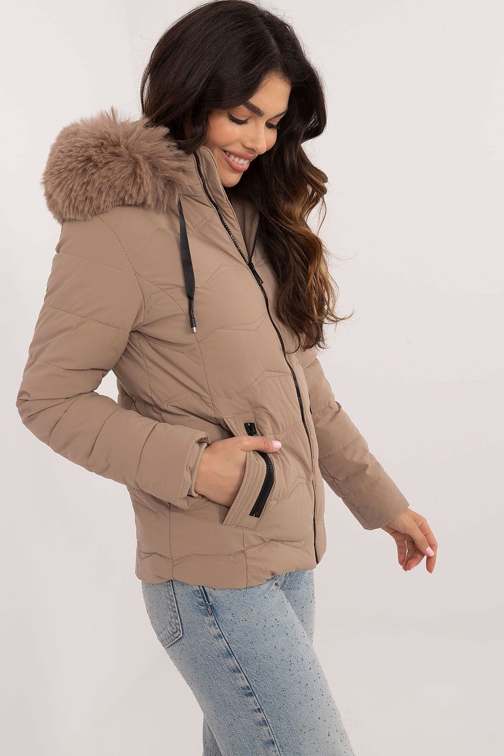 Chic Women’s Short Quilted Jacket - ShalayeFashion