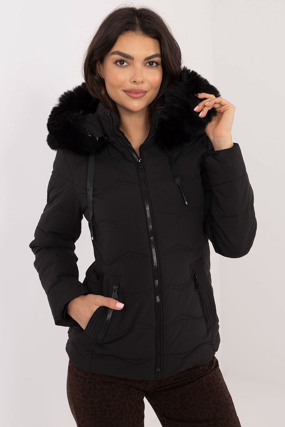Chic Women’s Short Quilted Jacket - ShalayeFashion