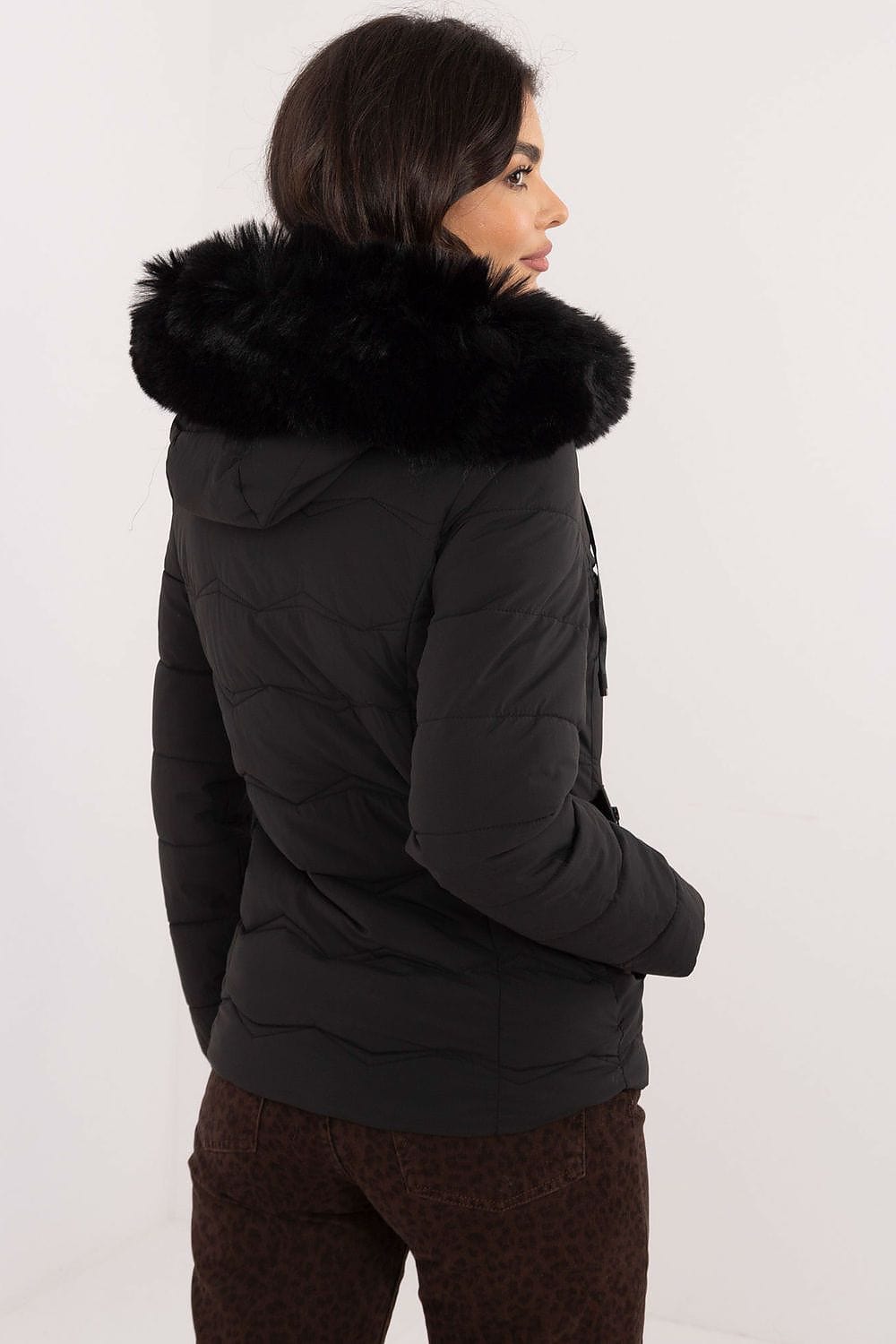 Chic Women’s Short Quilted Jacket - ShalayeFashion