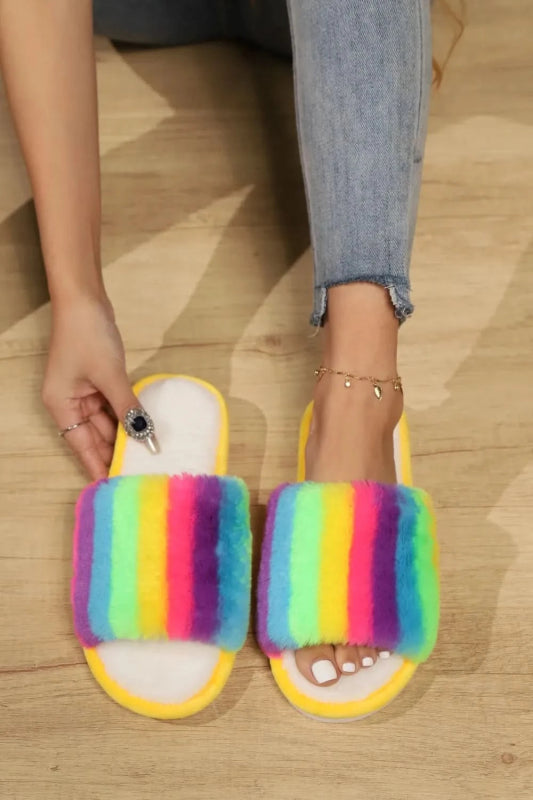 Color Block Open Toe Faux Fur PVC Slippers - ShalayeFashion