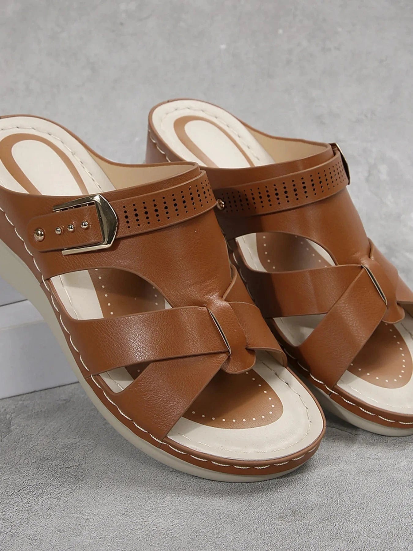 Comfortable Cross - Strap Sandals - ShalayeFashion