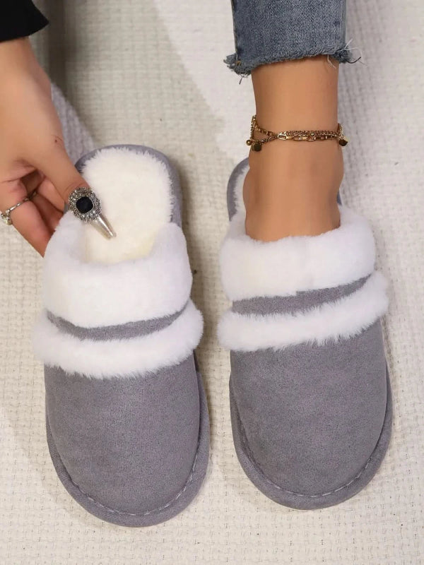 Contrast Faux Fur Round Toe Slippers - ShalayeFashion