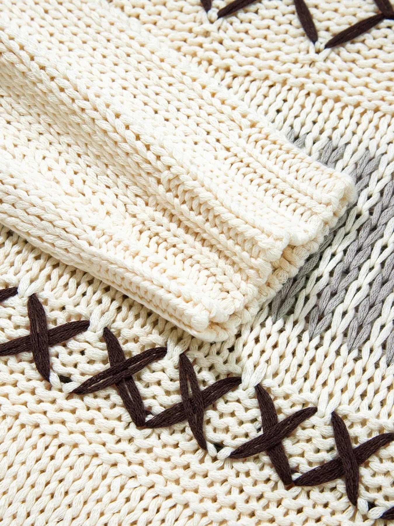 Contrast Stitch Detail V Neck Drop Shoulder Sweater - ShalayeFashion