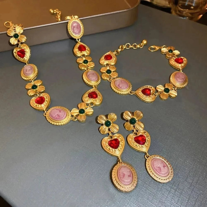 Copper Inlaid Rhinestone Necklace - ShalayeFashion