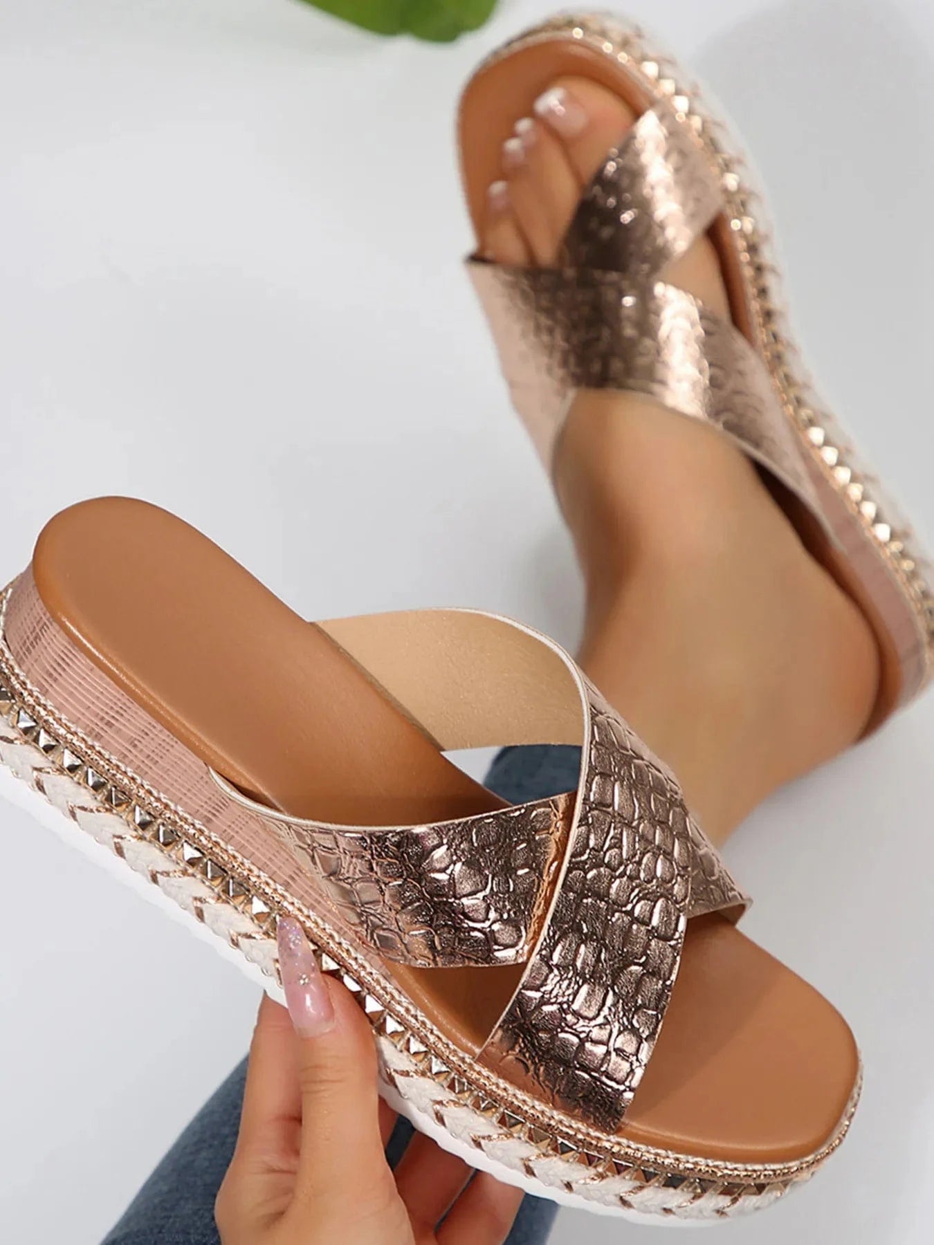 Cross - Strap Platform Sandals - ShalayeFashion