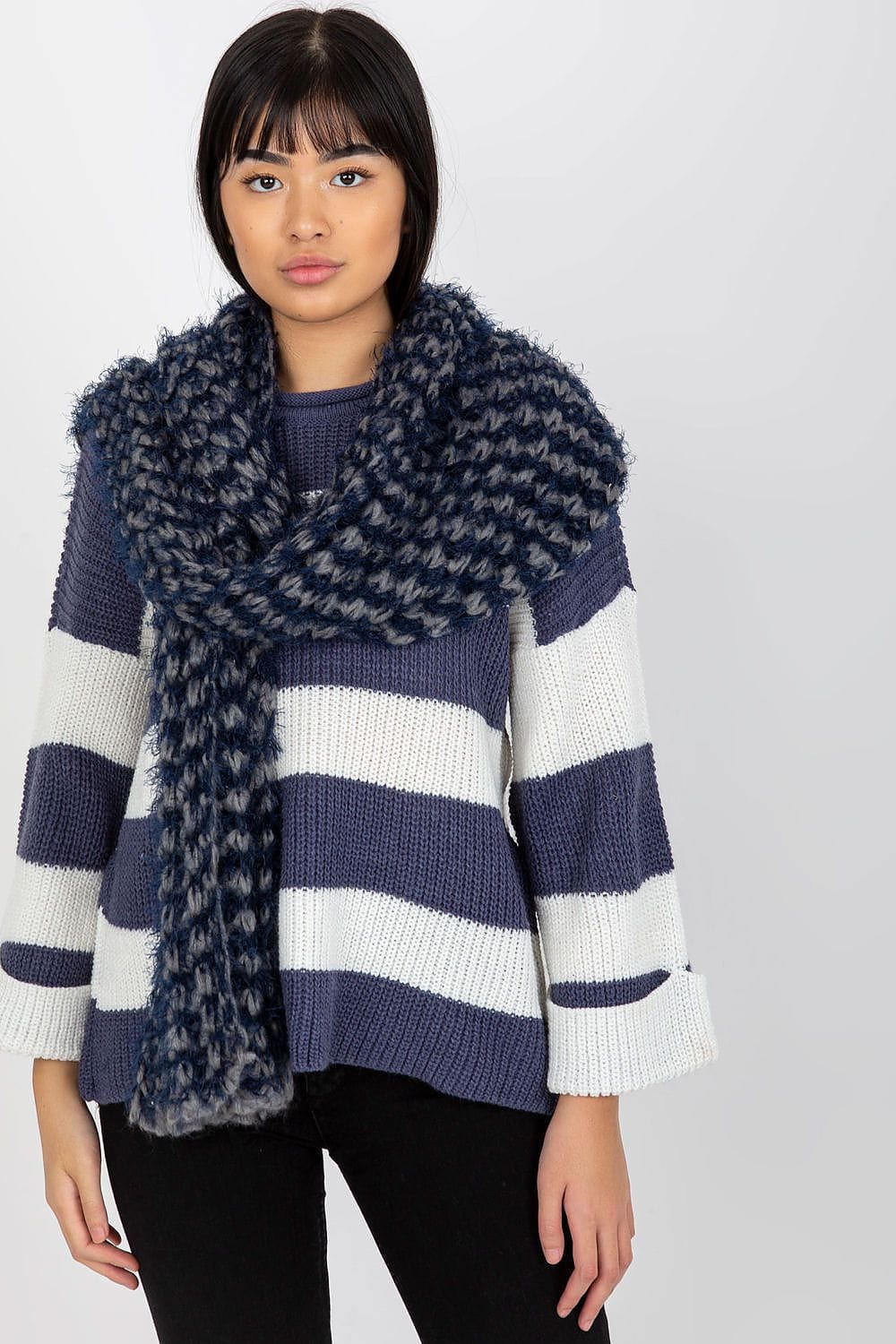 Elegant Warm Women’s Knitted Scarf - ShalayeFashion