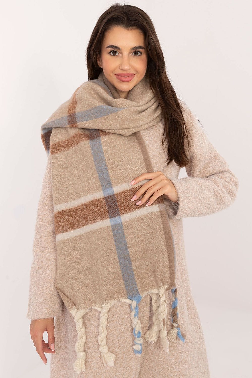 Elegant Women’s Check Winter Scarf - ShalayeFashion