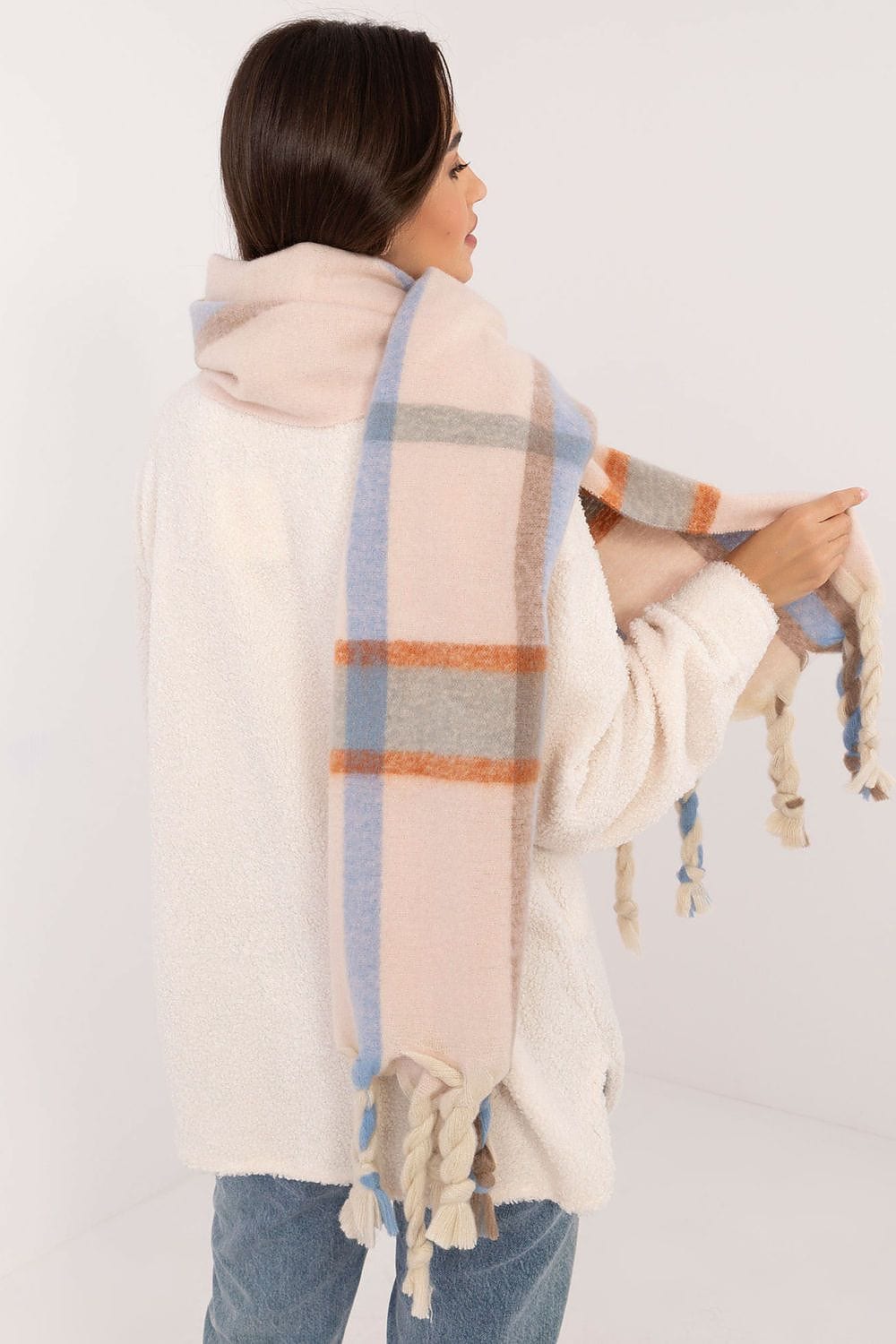 Elegant Women’s Check Winter Scarf - ShalayeFashion