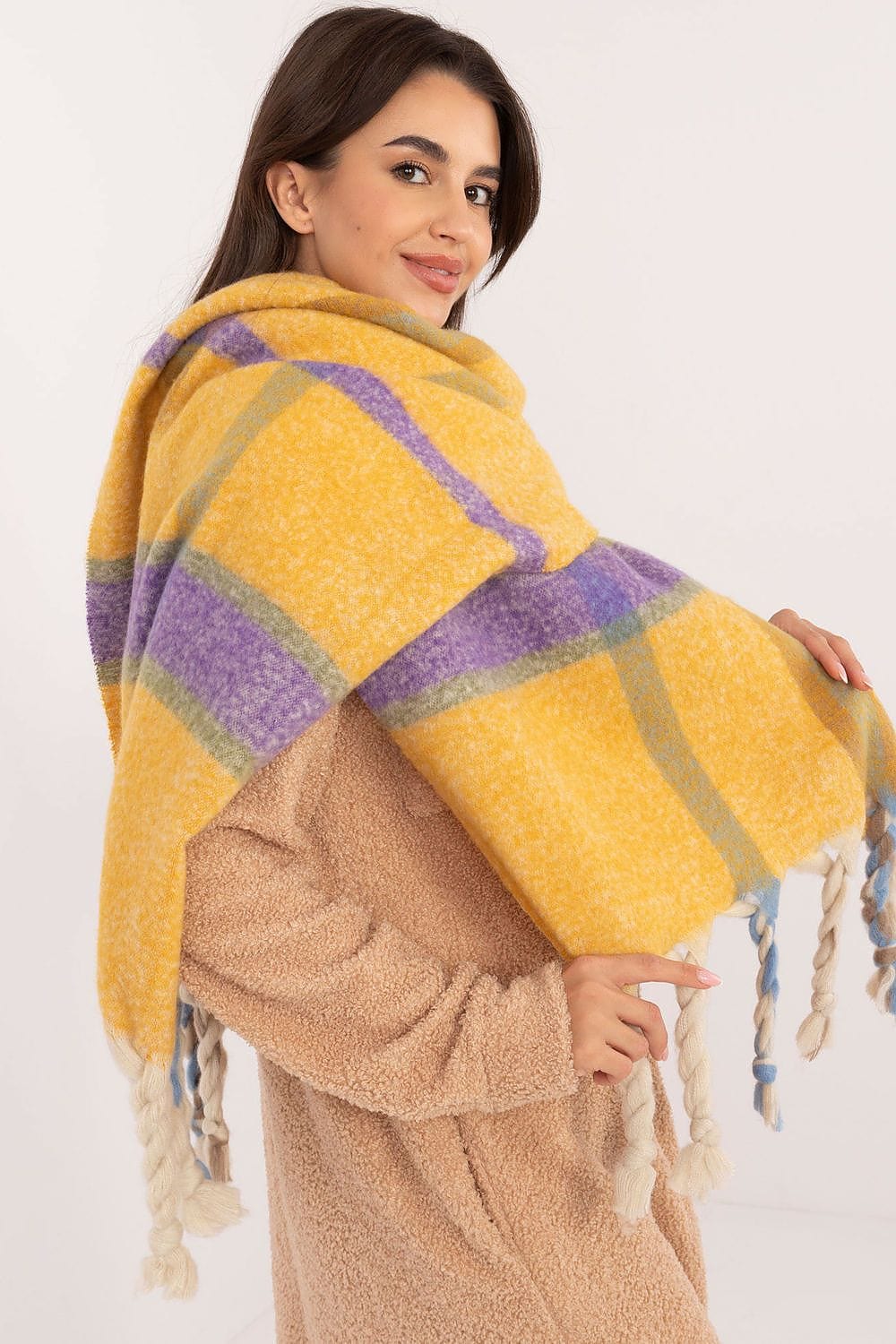 Elegant Women’s Check Winter Scarf - ShalayeFashion