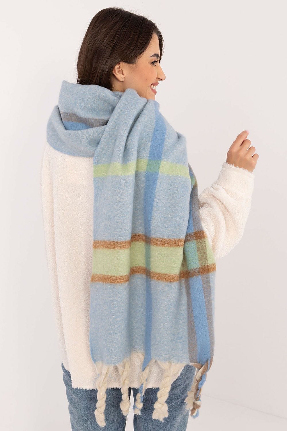 Elegant Women’s Check Winter Scarf - ShalayeFashion