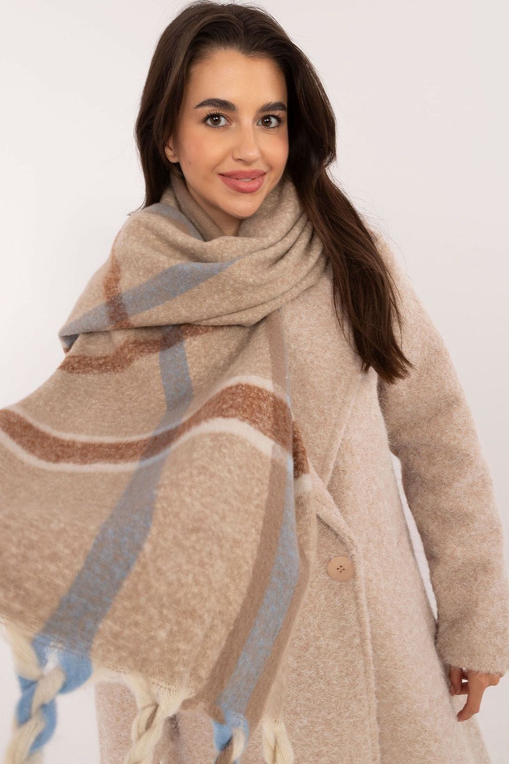 Elegant Women’s Check Winter Scarf - ShalayeFashion
