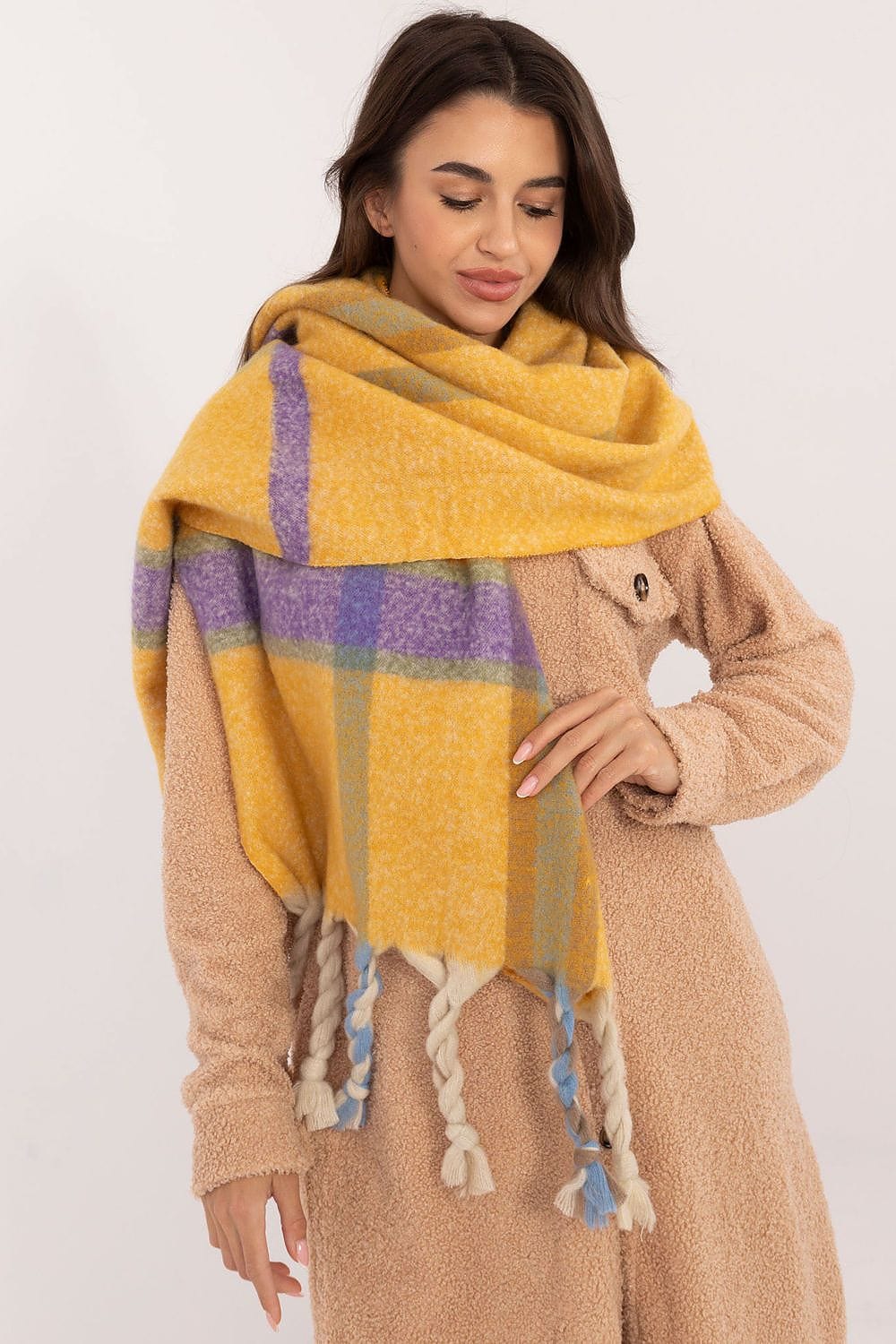 Elegant Women’s Check Winter Scarf - ShalayeFashion