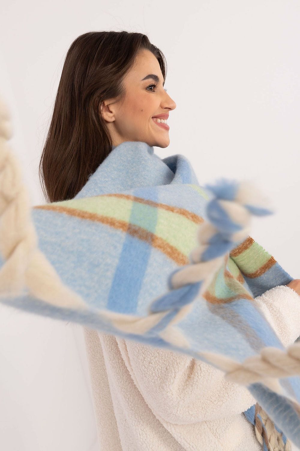Elegant Women’s Check Winter Scarf - ShalayeFashion