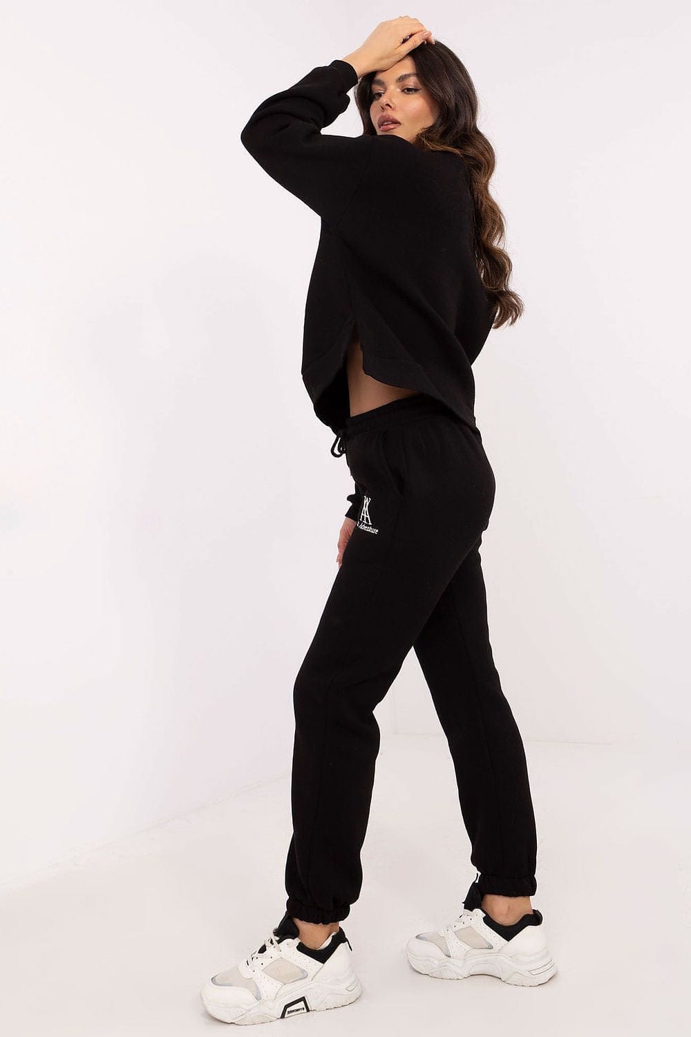 Elegant Women’s Insulated Sweat Suit - ShalayeFashion