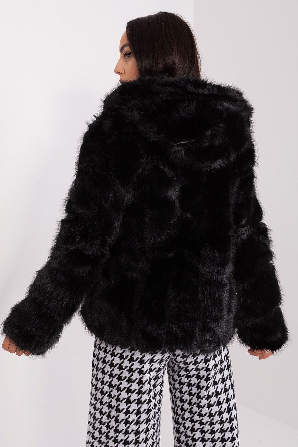 Elegant Women’s Long Sleeve Fur Jacket - ShalayeFashion