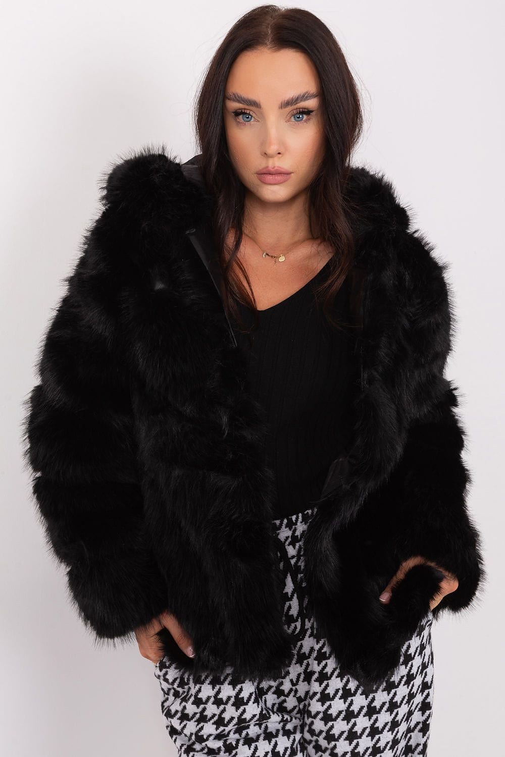 Elegant Women’s Long Sleeve Fur Jacket - ShalayeFashion