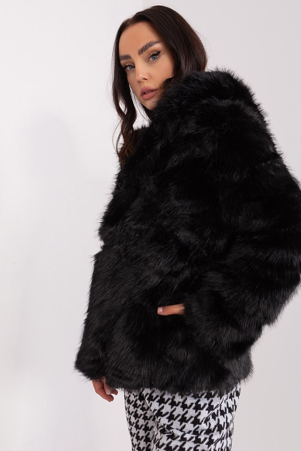 Elegant Women’s Long Sleeve Fur Jacket - ShalayeFashion