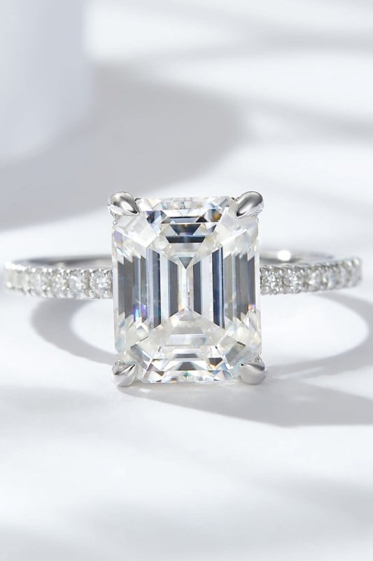 Emerald Cut 4 Carat Moissanite Side Stone Ring - ShalayeFashion