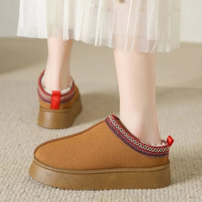 Faux Fur Center - Seam Slippers - ShalayeFashion