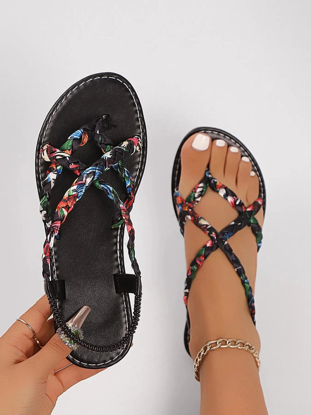 Floral Print Strappy Flat Sandals - ShalayeFashion