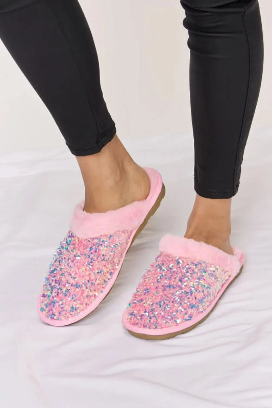 Forever Link Sequin Plush Round Toe Slippers - ShalayeFashion