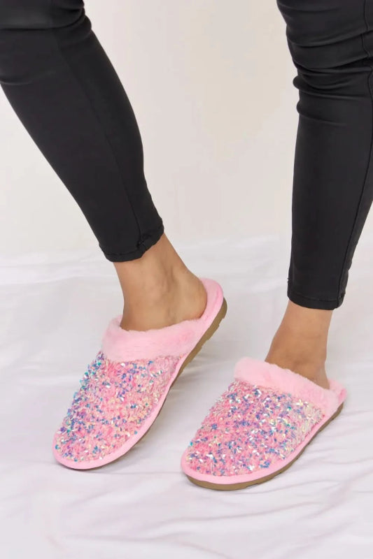 Forever Link Sequin Plush Round Toe Slippers - ShalayeFashion