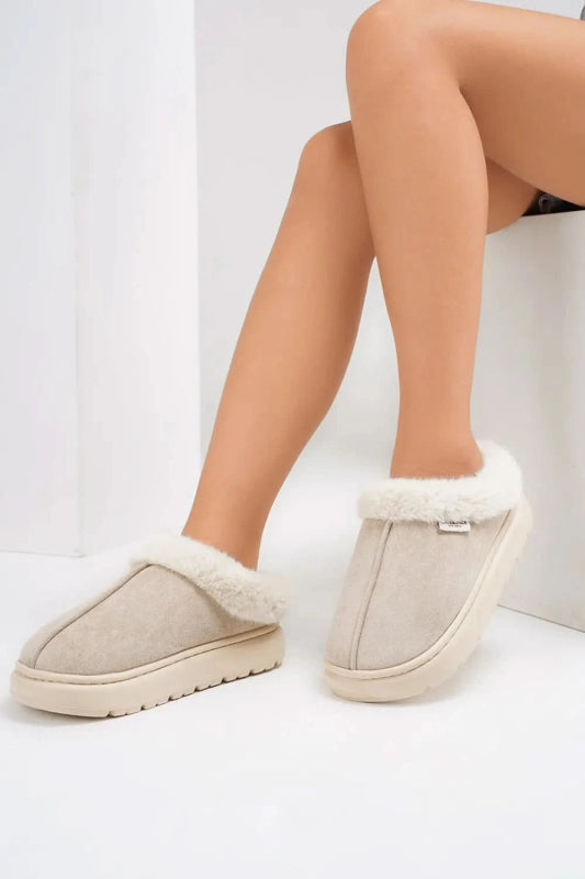 Furry Round Toe Platform Slippers - ShalayeFashion