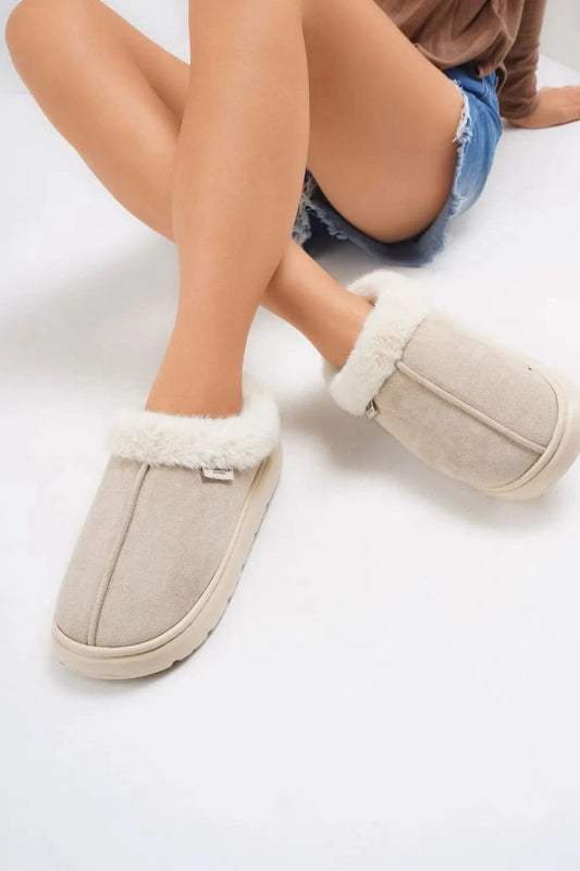 Furry Round Toe Platform Slippers - ShalayeFashion